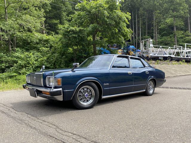 CROWN hardtop