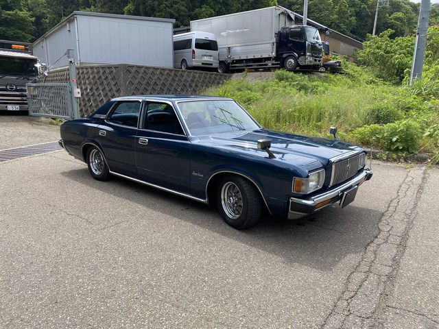 CROWN hardtop