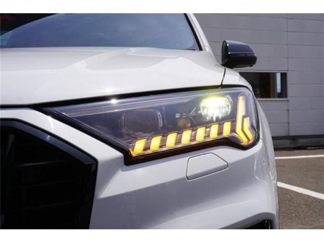 AUDI  Q7