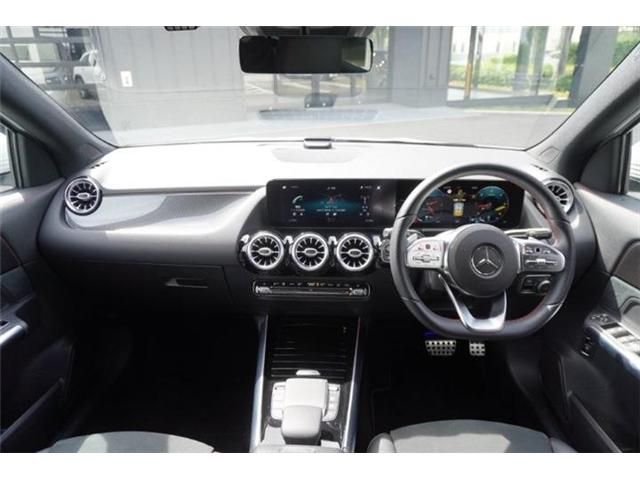 MERCEDES BENZ GLA class