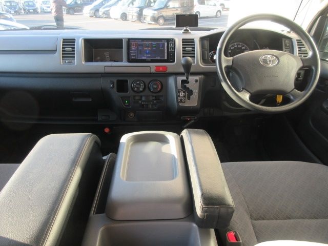 HIACE van 4WD