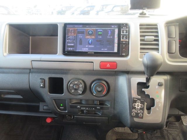HIACE van 4WD