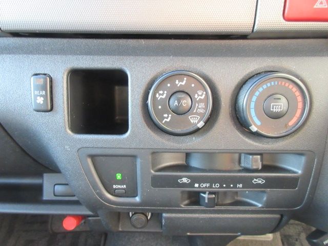 HIACE van 4WD