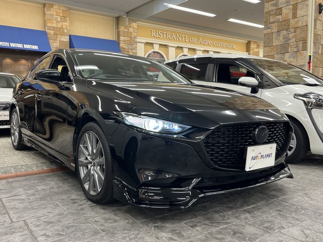 MAZDA3 SEDAN