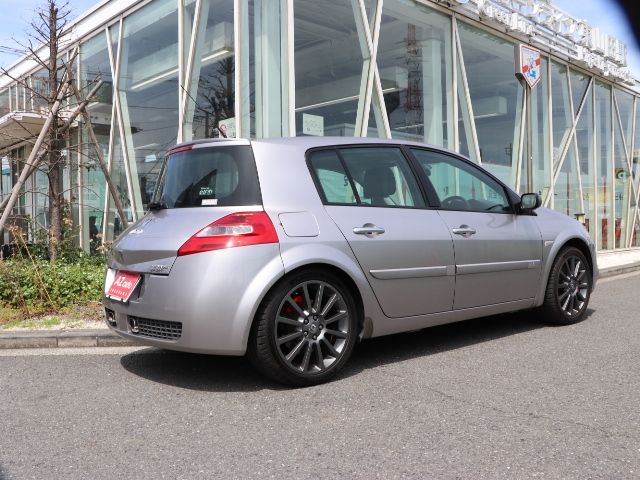 RENAULT MEGANE hatchback
