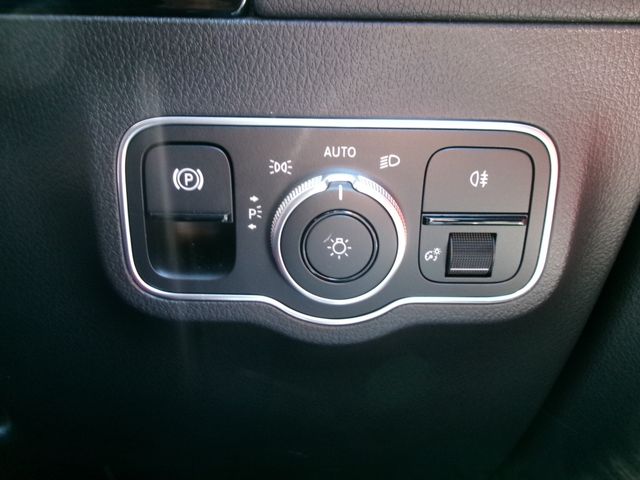 MERCEDES BENZ GLA class