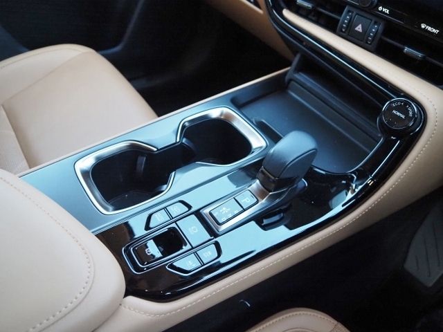 LEXUS NX450h+ AWD