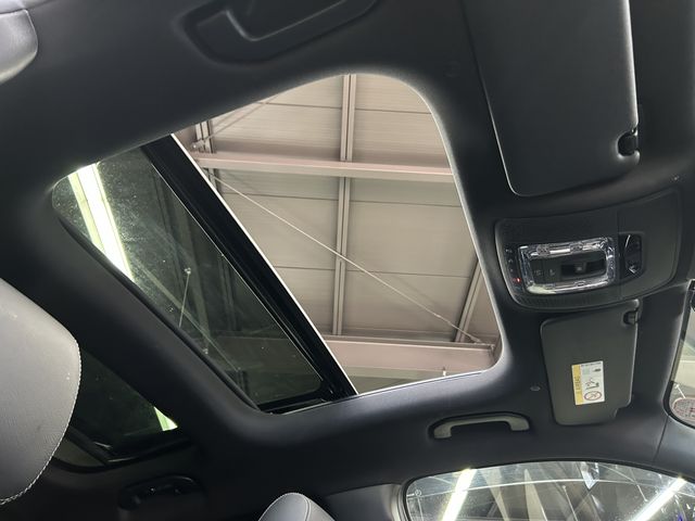 MERCEDES BENZ EQB