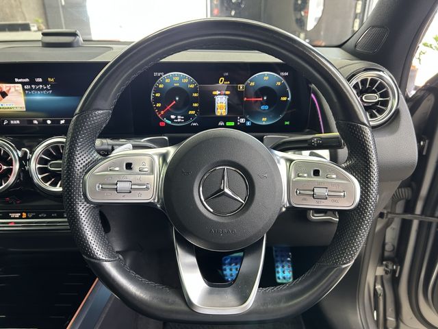 MERCEDES BENZ EQB