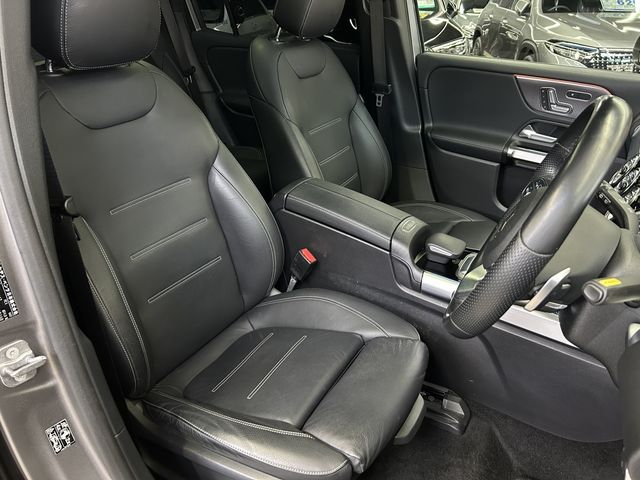 MERCEDES BENZ EQB