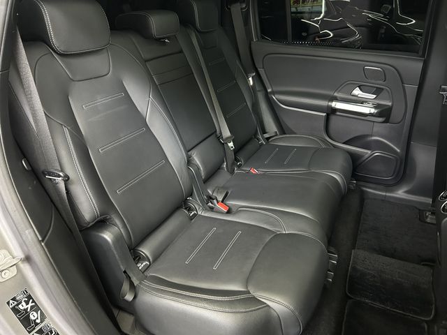 MERCEDES BENZ EQB