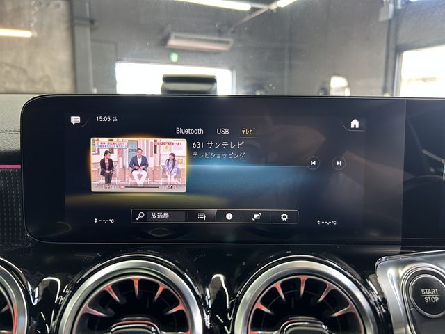 MERCEDES BENZ EQB