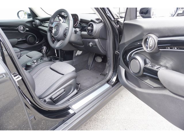 MINI COOPER 5DOOR