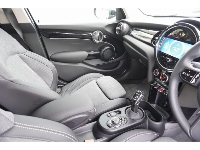 MINI COOPER 5DOOR