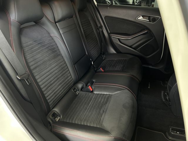MERCEDES BENZ A class