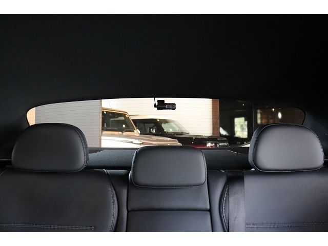 MERCEDES BENZ C class sedan