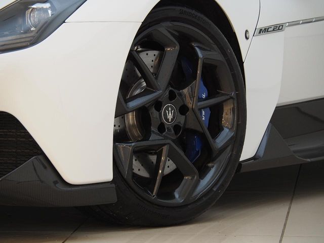 MASERATI MC20 Cielo