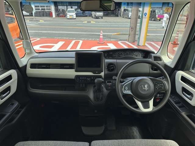 N BOX