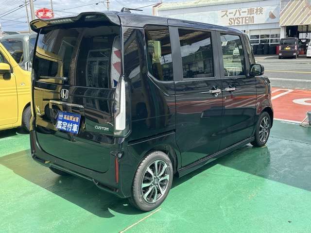 N BOX CUSTOM