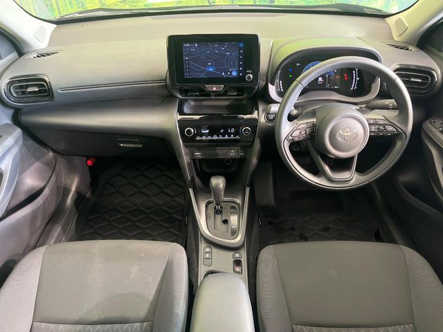 YARIS CROSS