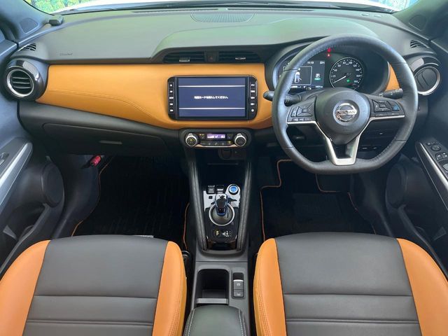 KICKS