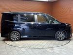 VOXY HYBRID