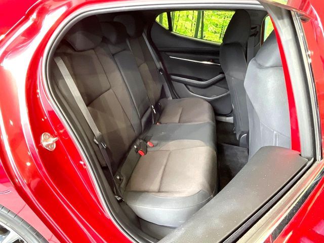 MAZDA3 FASTBACK