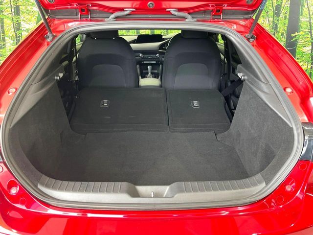 MAZDA3 FASTBACK