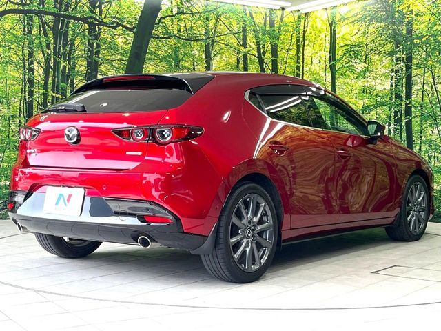 MAZDA3 FASTBACK