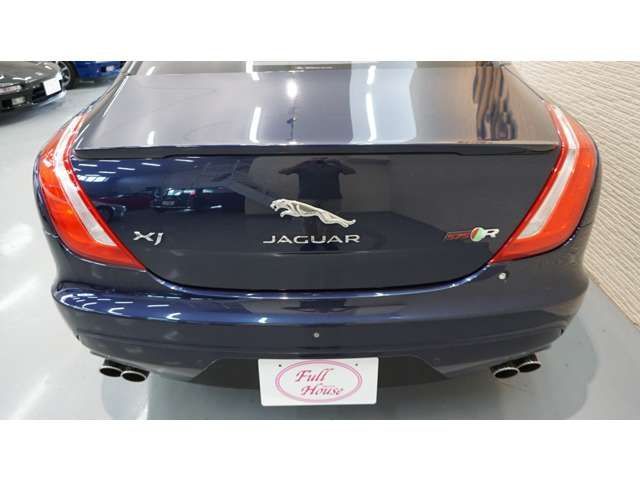 JAGUAR XJseries sedan