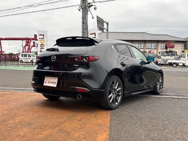 MAZDA3 FASTBACK