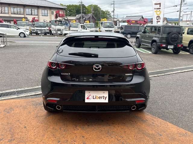 MAZDA3 FASTBACK