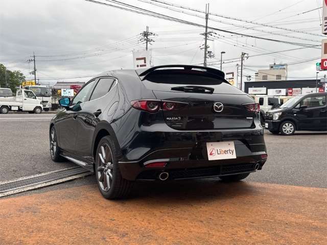MAZDA3 FASTBACK