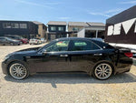 CROWN sedan hybrid