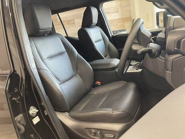 LANDCRUISER 250
