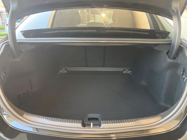 MERCEDES BENZ C class sedan