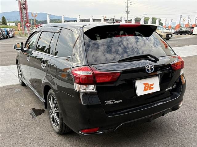 COROLLA FIELDER