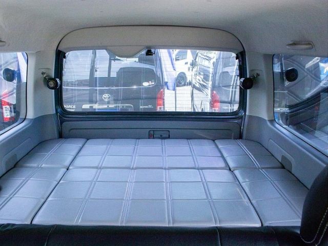 HIACE van 2WD