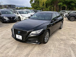 CROWN sedan hybrid