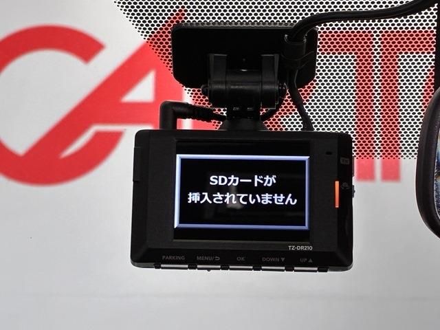 VOXY HYBRID