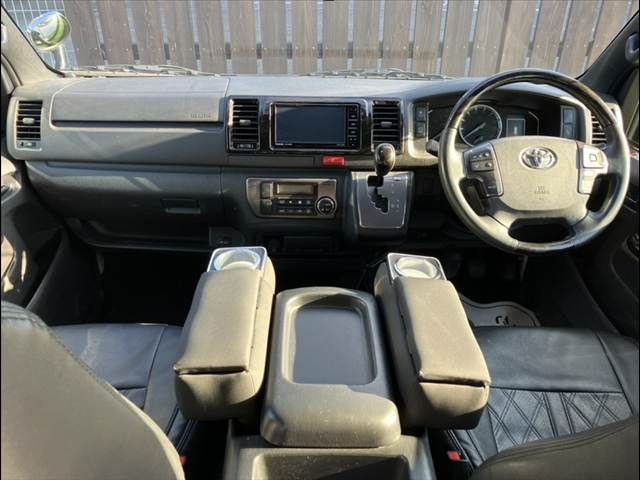 HIACE van 2WD