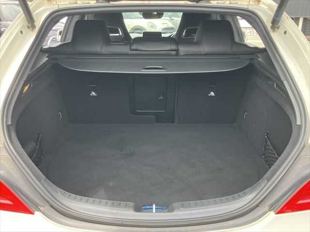 MERCEDES BENZ CLA Shooting Brake