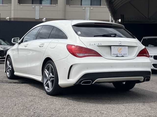 MERCEDES BENZ CLA Shooting Brake