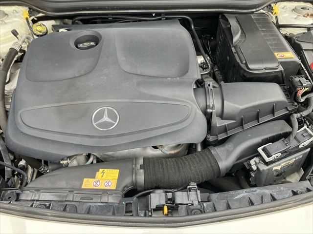 MERCEDES BENZ CLA Shooting Brake