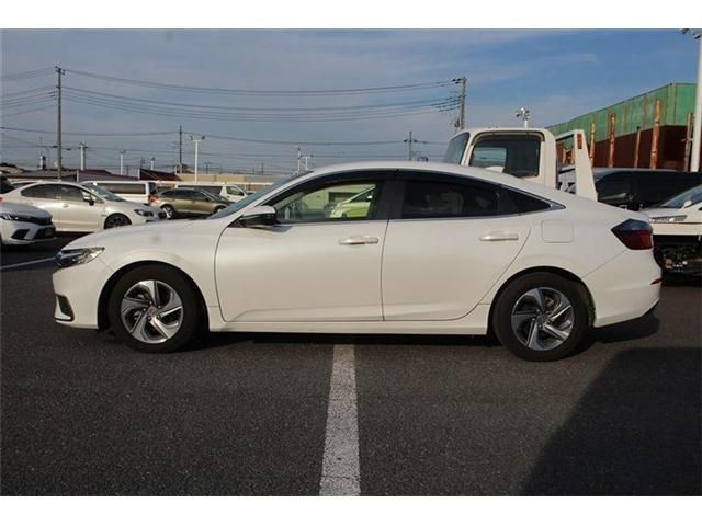 INSIGHT sedan