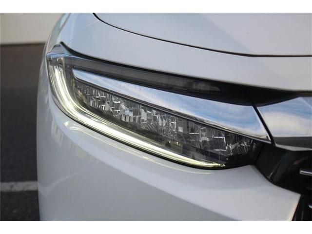 INSIGHT sedan