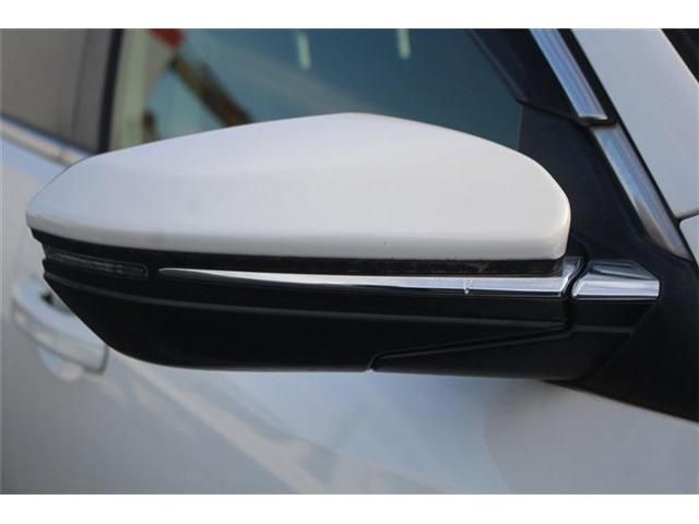 INSIGHT sedan