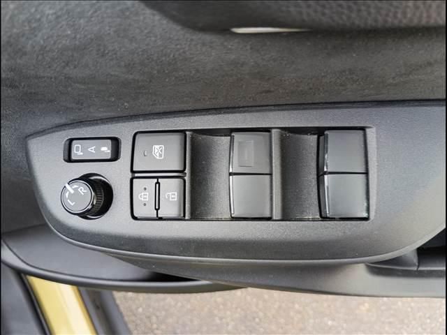 YARIS CROSS HYBRID