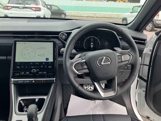 LEXUS LBX