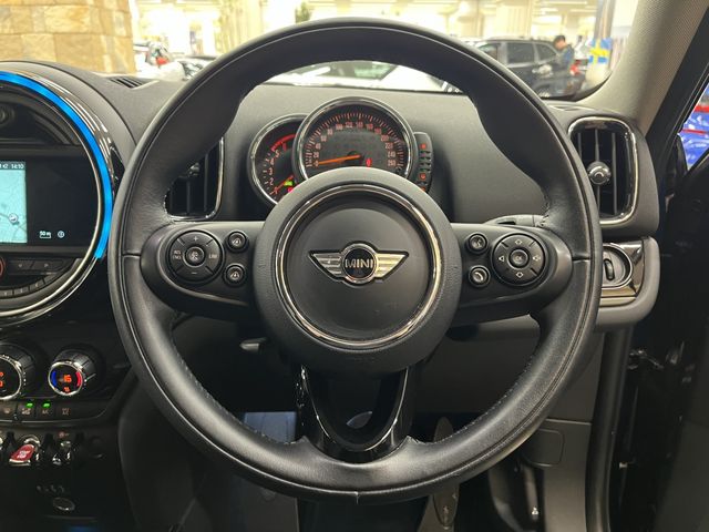 BMW MINI COOPER D CROSSOVER